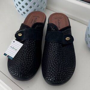 Ara Black Women's Flats